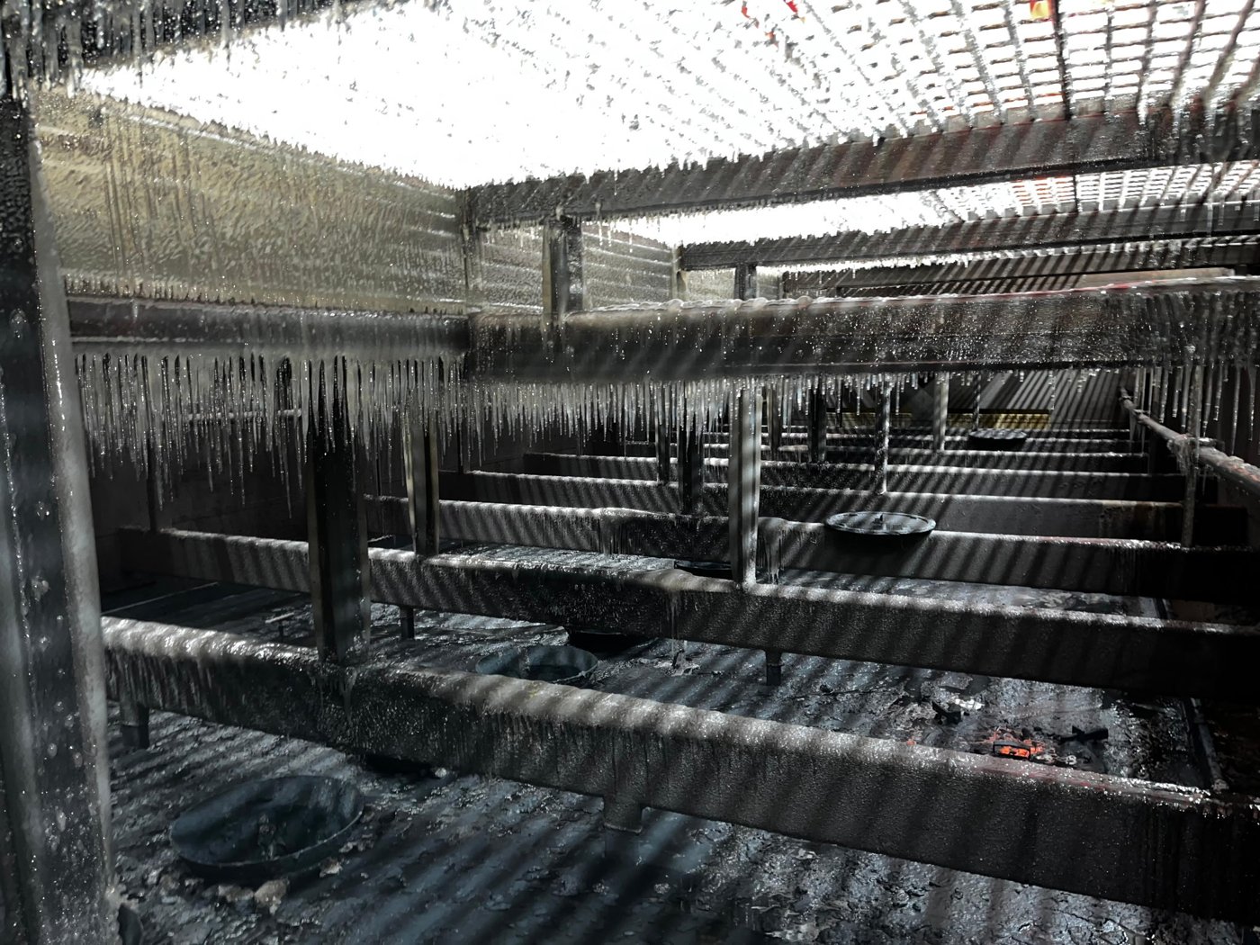 Grating and process structure cleaning